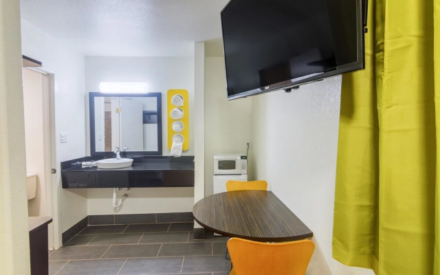 Rodeway Inn
