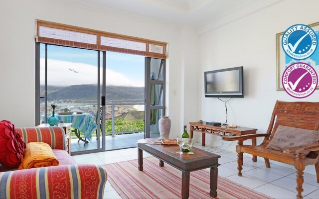 Studio Apartment Fish Hoek Bay
