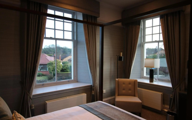 Castlecary House Hotel