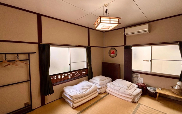 Galo Hostel Kobe – Guest Rooms – Kobe
