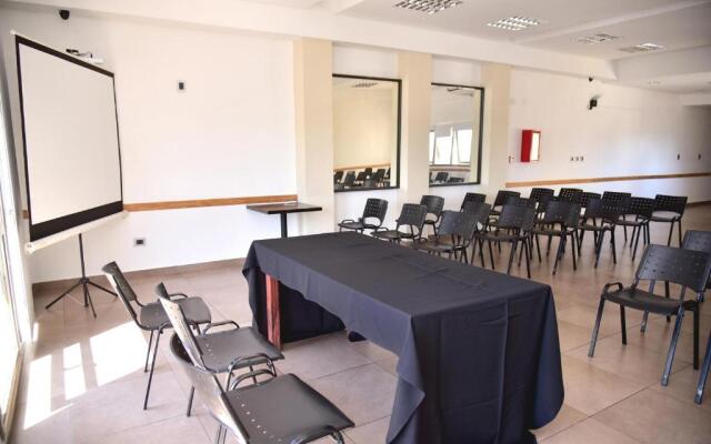 Hotel Confianza