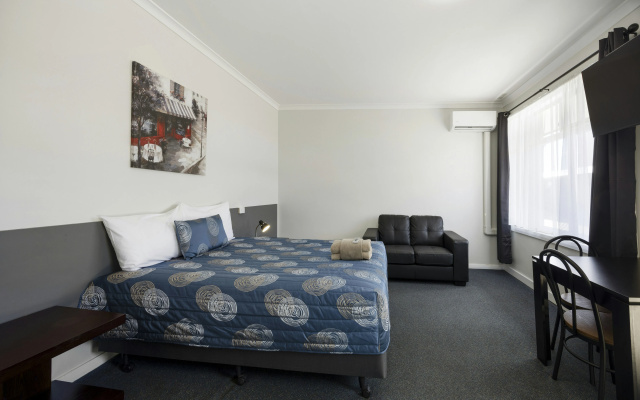 Castle Motel Bairnsdale – Guest Rooms – Bairnsdale