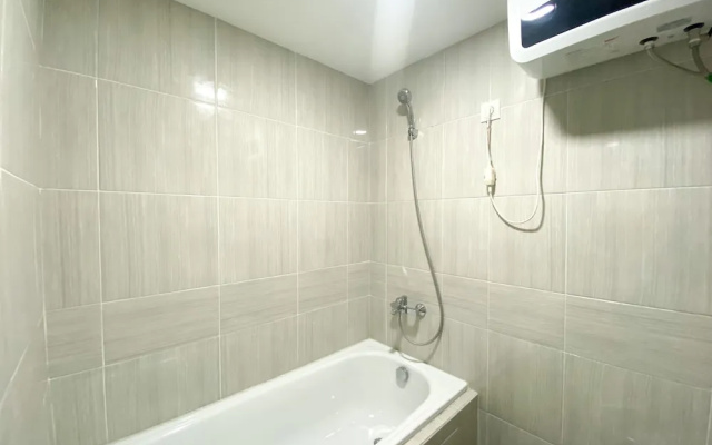 Cozy And Simple Big Studio Vasanta Innopark Apartment