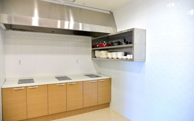 Seom Guesthouse - Hostel