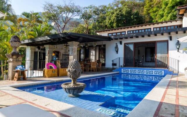 Hotel Hacienda Maria Elena