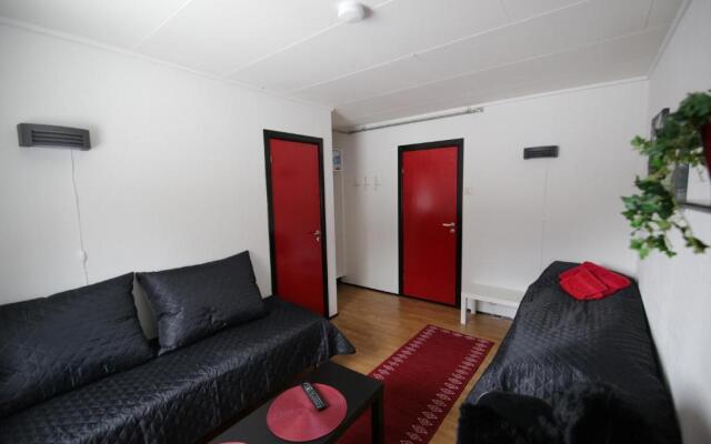 Lyngenfjord, Frøyas hus