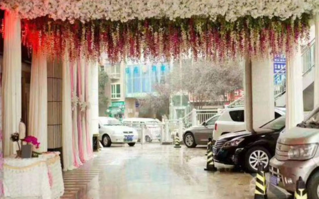 Minghua Hotel