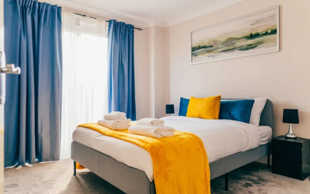 Remarkable 4-bed House in Cardiff