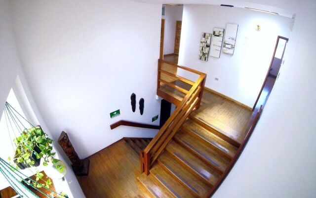 Hostal De La 57 - Hostel