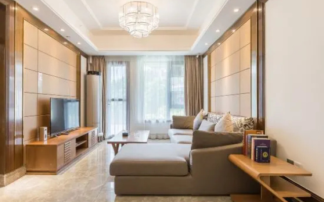 Tropical Splendor! Ocean View w/Wraparound Lanai, Kitchen, Free Holiday Apartment – Guest Rooms – Sanya