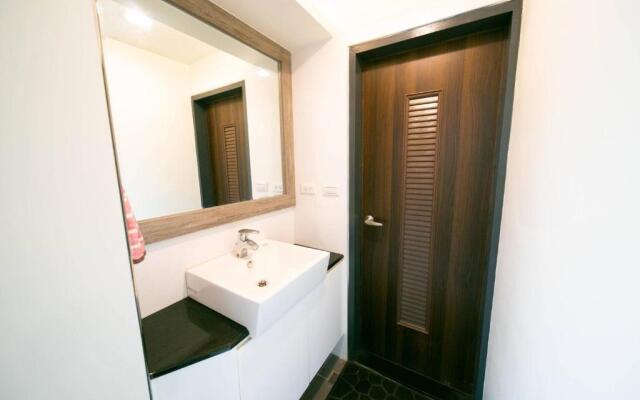 Travelers Plus - Hostel