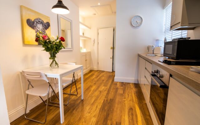 Plymouth Boutique Apartment