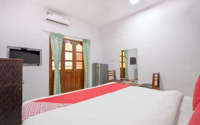 OYO 7325 Celjoan Guest House Standard