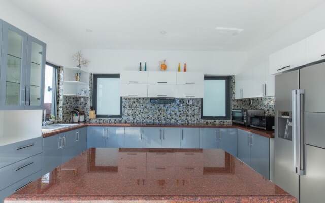 Villa Royal 2
