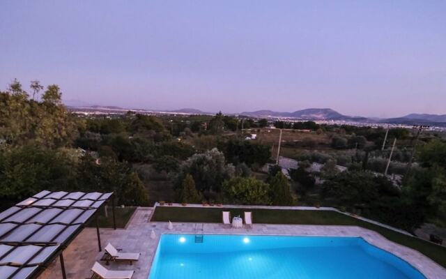 Sublime Luxurious homm Villa in Paiania