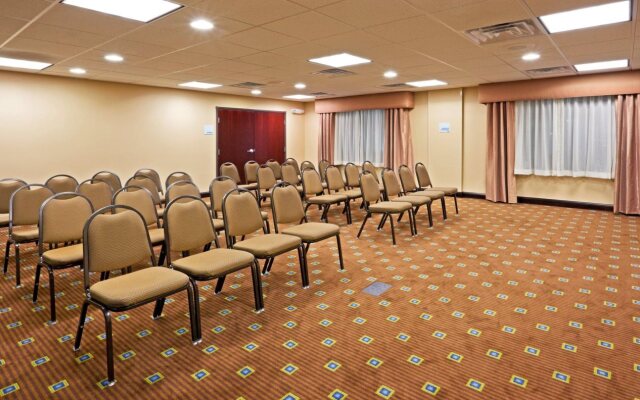 Holiday Inn Express Hotel & Suites Syracuse North - Cicero, an IHG Hotel