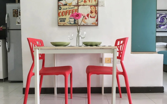 Vibrant Studio at Damansara Perdana