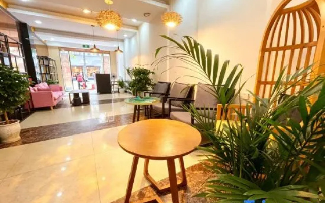 Ruili Nanyang Express Homestay