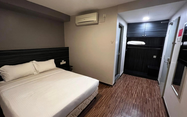 Signature Hotel