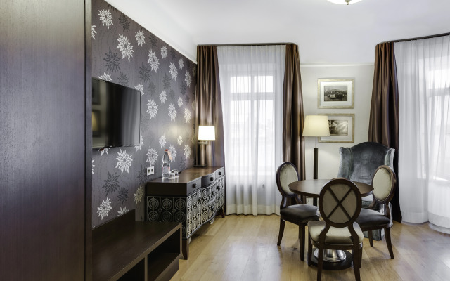 Eurostars Metropole Hotel
