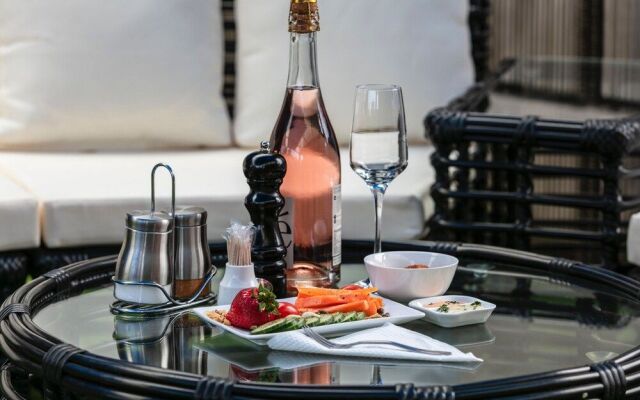 Madamz Bed & Breakfast