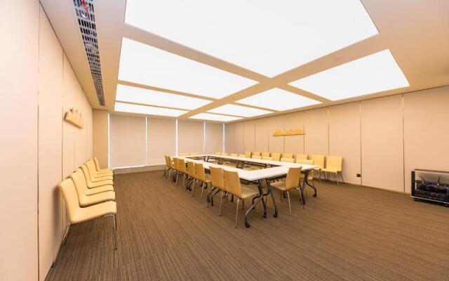 Ji Hotel (Taizhou Yiyaocheng Convention and Exhibi