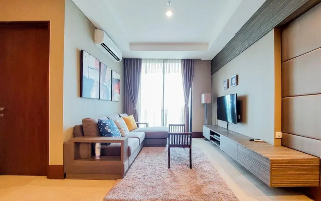 Stylish and Luxury 2BR Apartment in Veranda Residence Puri