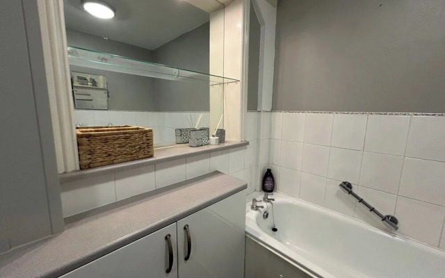 Sleeps5- Family Friendly - Garden & Free Parking