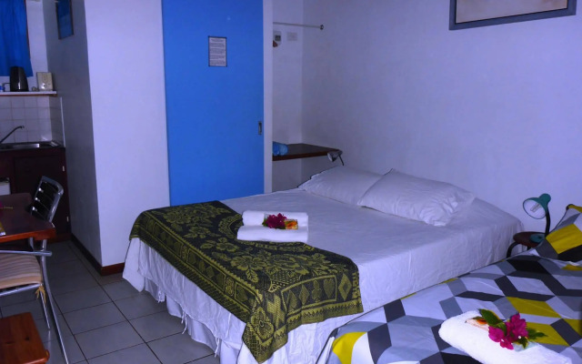 Travellers Motel