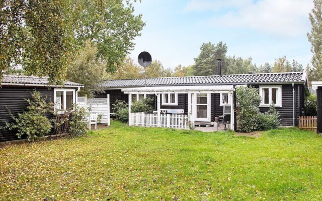 6 Person Holiday Home in Rodby