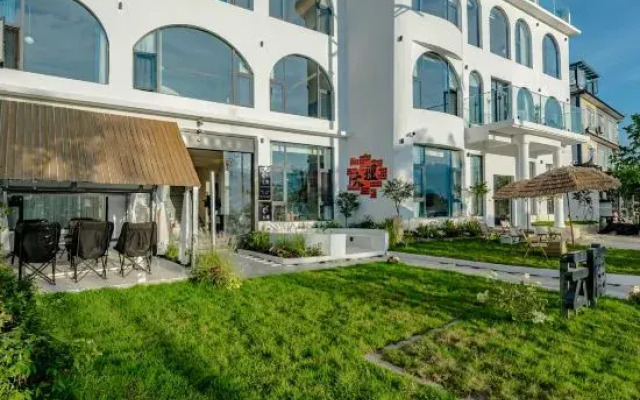 Yunlu Jingbo Sea View Resort Homestay