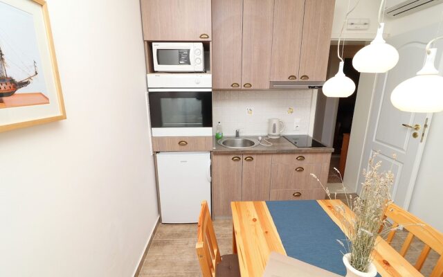 Apartments Trstenica