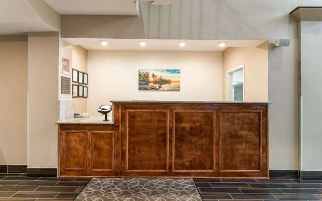 Comfort Suites