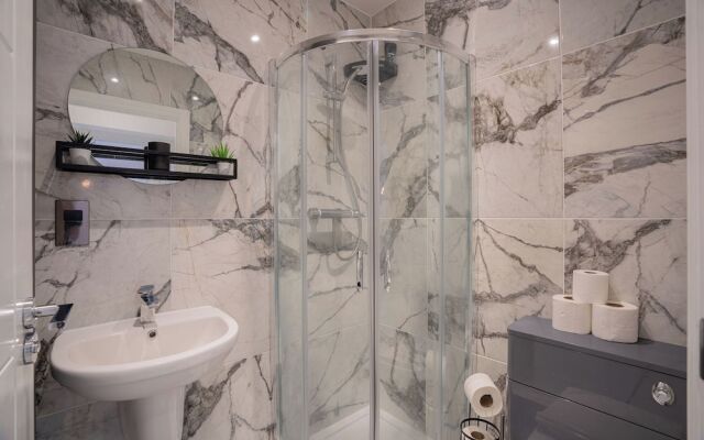 Stunning 3 Bedroom House-tottenham Stadium-parking