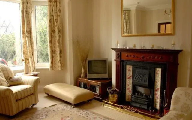 Dilmore House Bed  Breakfast Worcester England