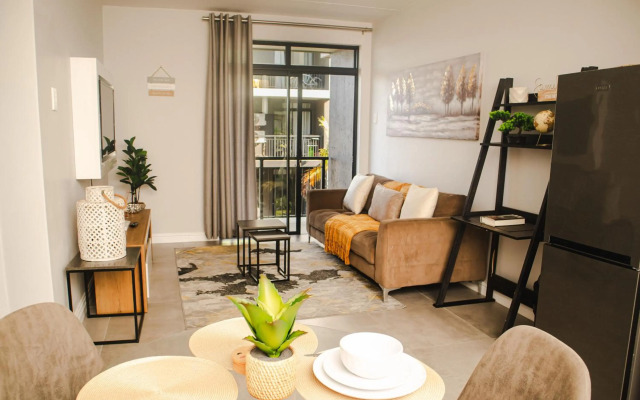 Modern 4 Sleeper Apartment