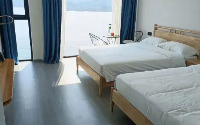 Shengsi medlar culvert  pavilion home stay facility
