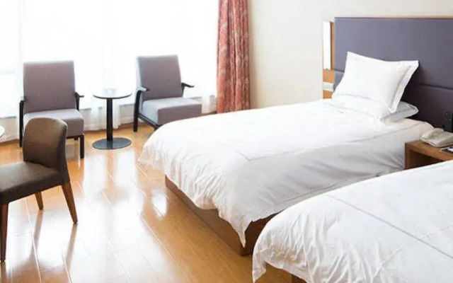 Warmly Hotel