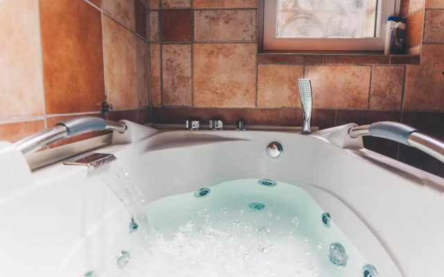 Ben Akiba Luxury Suites