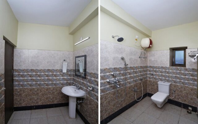 Hotel Tr Palace By OYO Rooms