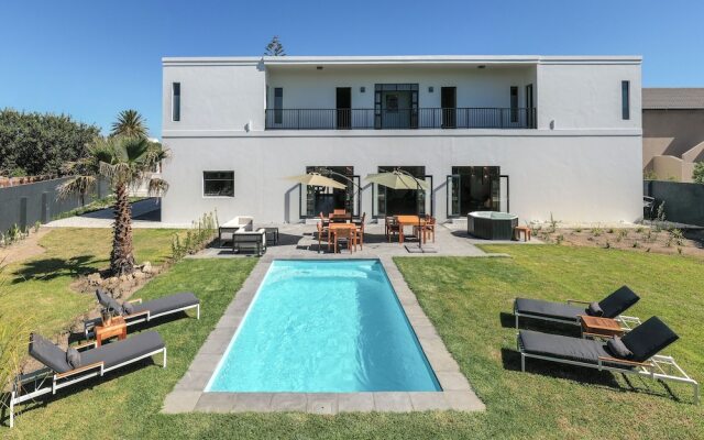 Glow Boutique Suites