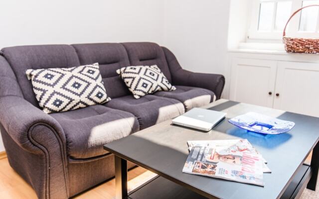 Bright and Modern Duplex in the City Center!