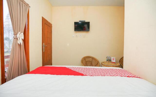 OYO 1834 Family Homestay