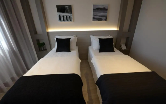 Zahara Hotel