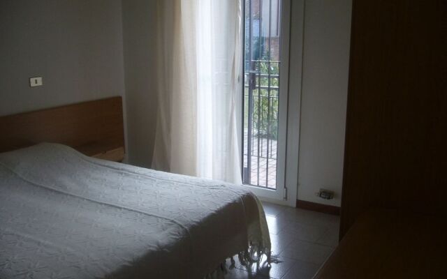 Dainese Apartments, Casa Ester