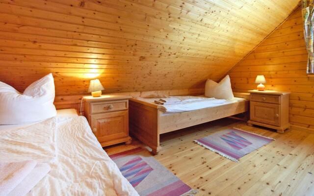 in Hasselfelde with 2 bedrooms and 1 bathrooms