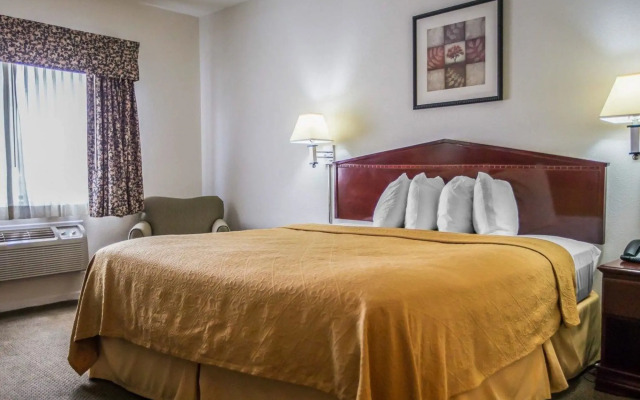 Quality Inn Peru near Starved Rock State Park