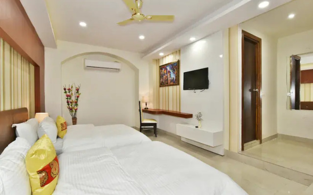 Hotel Pinaz Royale
