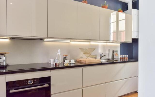 SERRENDY Fall in love Large 1-bedroom apartment 7min to Palais