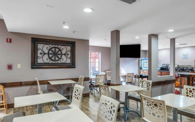 Arroyo Pinion Hotel, Ascend Hotel Collection